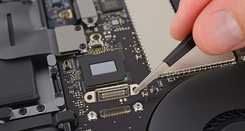 Réparation de carte mère MacBook Pro et Air par micro-soudure